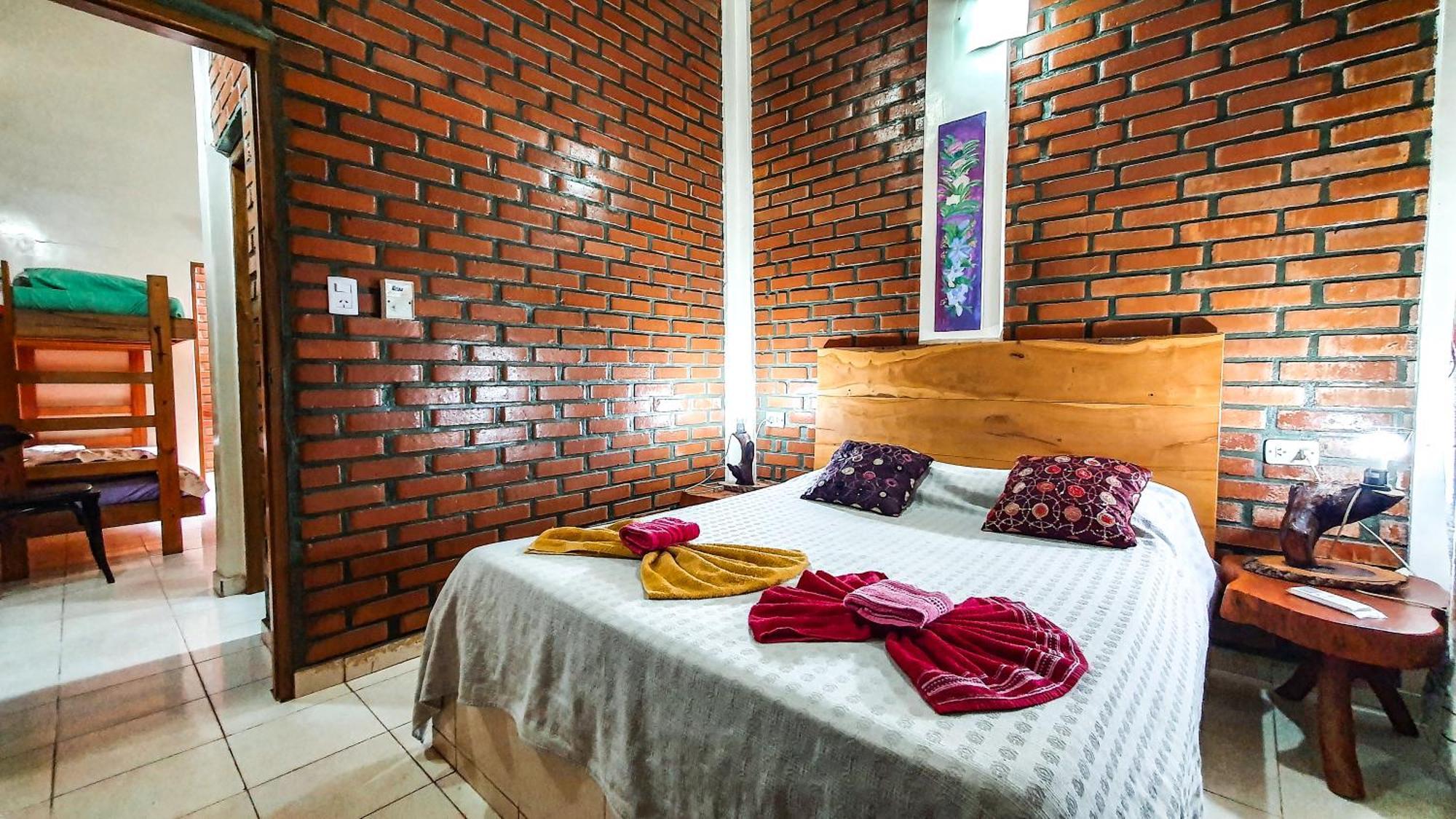 El Paraiso Apart Hotel プエルト・イグアス エクステリア 写真